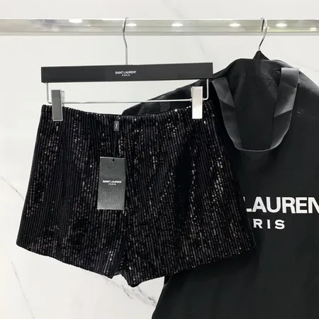 イブサンローラン ショートパンツ