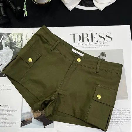 セリーヌ ショートパンツ