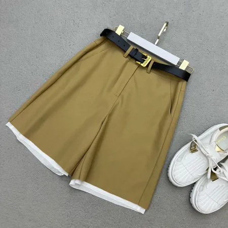 ミュウミュウ ショートパンツ