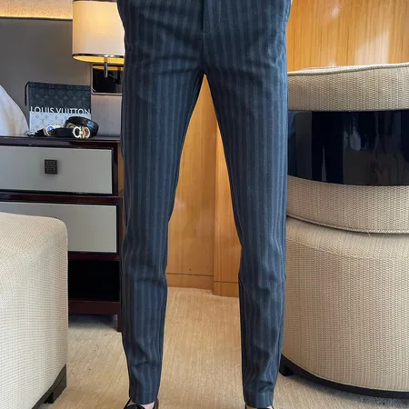 アルマーニ カジュアルパンツ