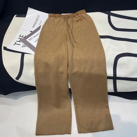 セリーヌ カジュアルパンツ