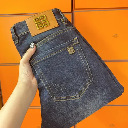 ジバンシィ ジーンズ