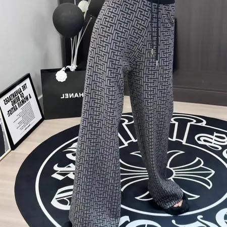 ジバンシィ カジュアルパンツ