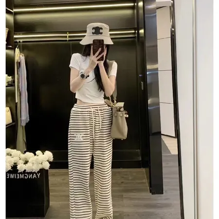 セリーヌ カジュアルパンツ