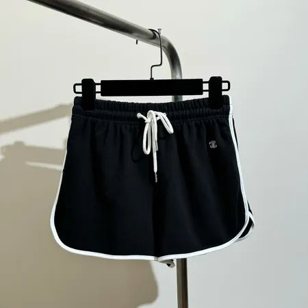 セリーヌ ショートパンツ