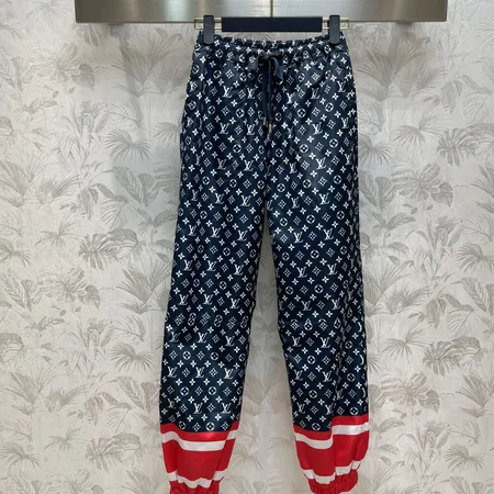 ルイヴィトン トレーニングパンツ