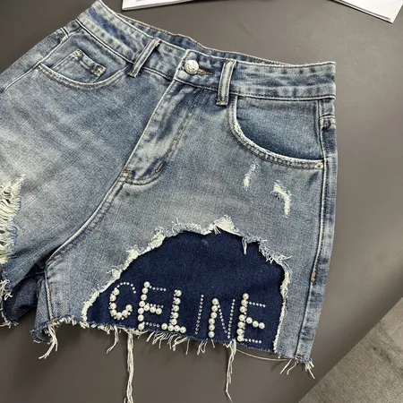 セリーヌ ショートパンツ