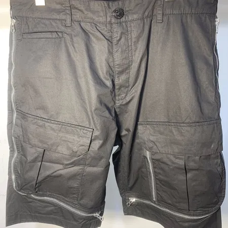 ストーンアイランド ショートパンツ