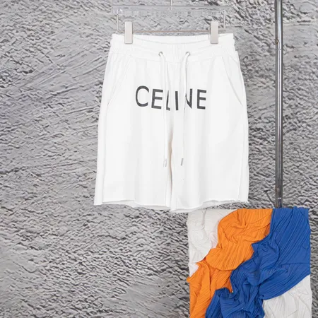 セリーヌ ショートパンツ