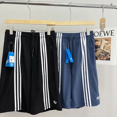 アディダス ショートパンツ