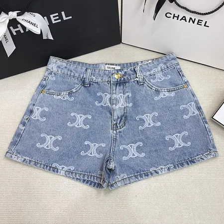 セリーヌ ショートパンツ