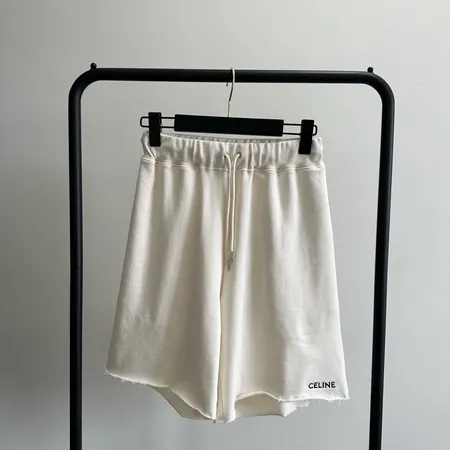 セリーヌ ショートパンツ