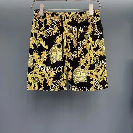 ヴェルサーチ ショートパンツ