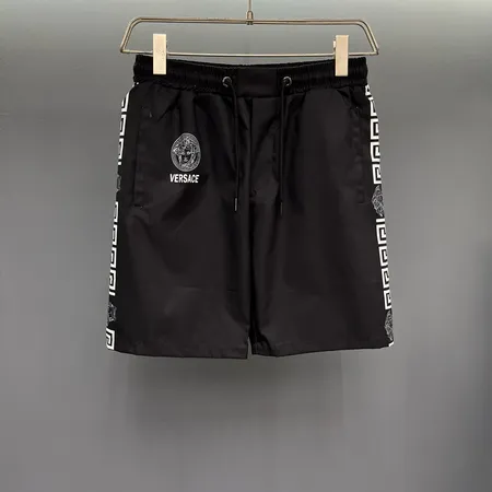 ヴェルサーチ ショートパンツ