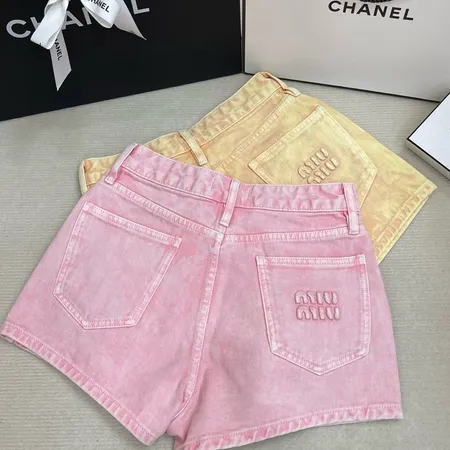 ミュウミュウ ショートパンツ