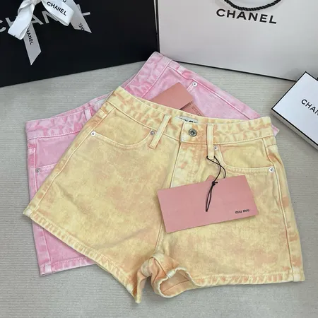 ミュウミュウ ショートパンツ