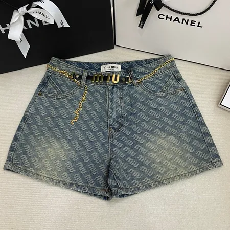 ミュウミュウ ショートパンツ