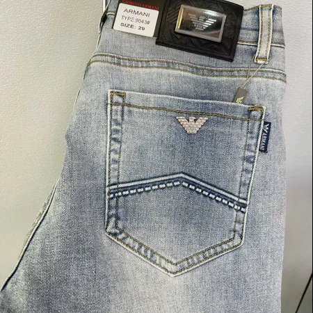 アルマーニ ジーンズ
