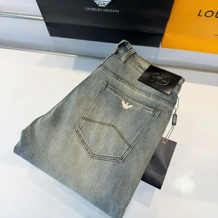 アルマーニ ジーンズ