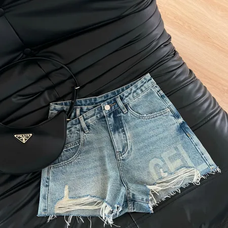 セリーヌ ショートパンツ