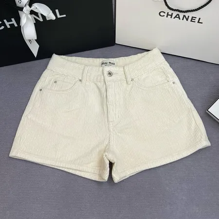 ミュウミュウ ショートパンツ