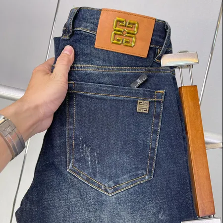 ジバンシィ ジーンズ