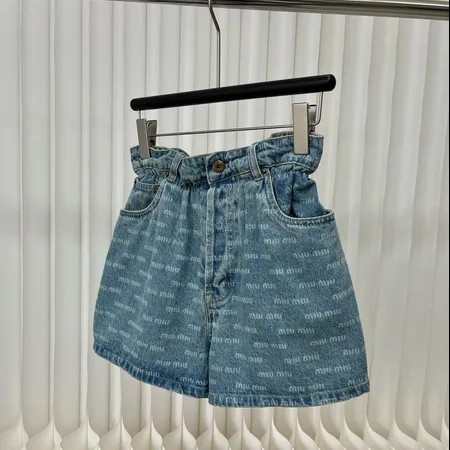 ミュウミュウ ショートパンツ