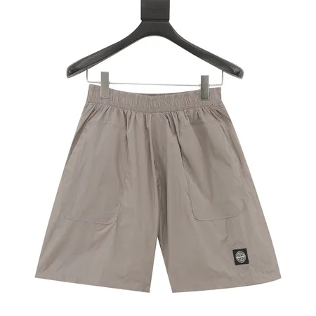 ストーンアイランド ショートパンツ