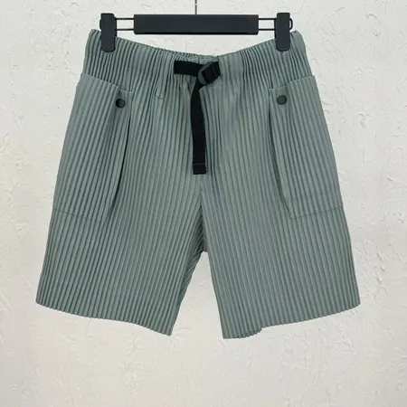 イッセイ ミヤケ ショートパンツ