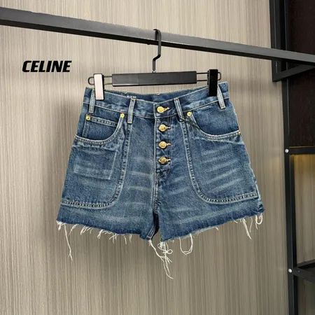 セリーヌ ショートパンツ