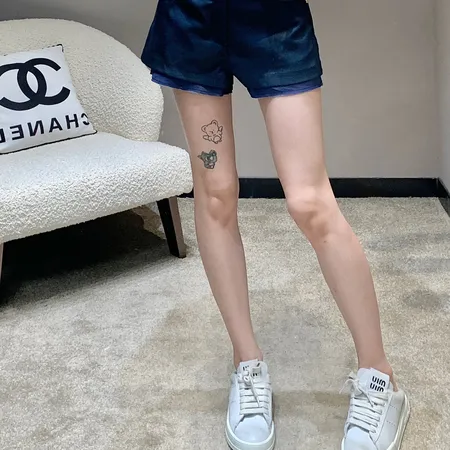 ミュウミュウ ショートパンツ