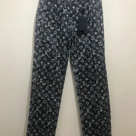 ルイヴィトン ジーンズ