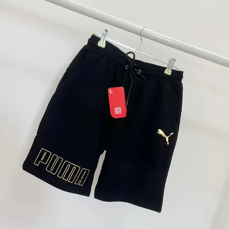 プーマ ショートパンツ