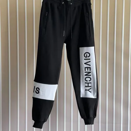 ジバンシィ カジュアルパンツ