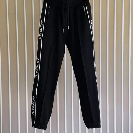 ジバンシィ カジュアルパンツ