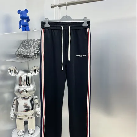 ジバンシィ カジュアルパンツ