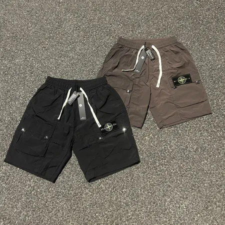 ストーンアイランド ショートパンツ
