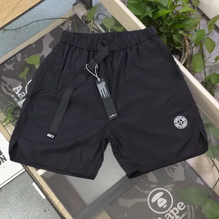 ストーンアイランド ショートパンツ