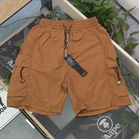 ストーンアイランド ショートパンツ