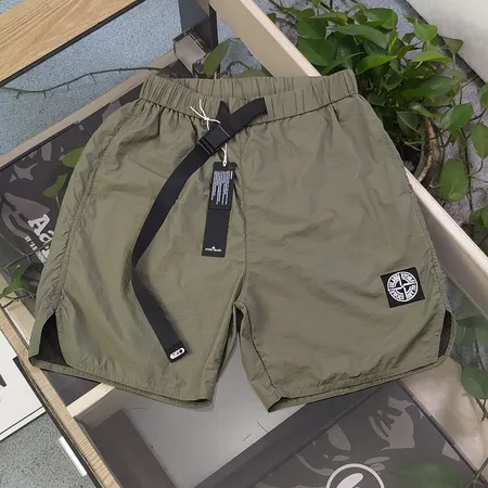 ストーンアイランド ショートパンツ