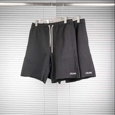 セリーヌ ショートパンツ