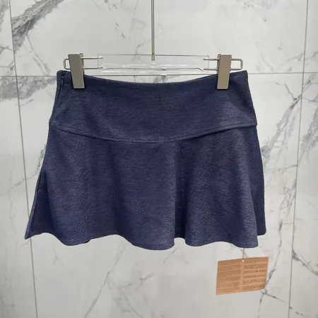 ミュウミュウ ショートパンツ