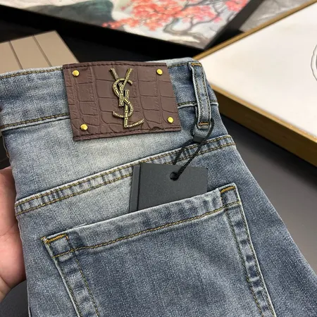 イブサンローラン ジーンズ