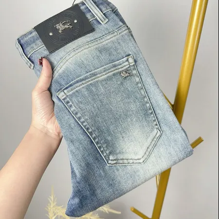 バーバリー ス ジーンズ