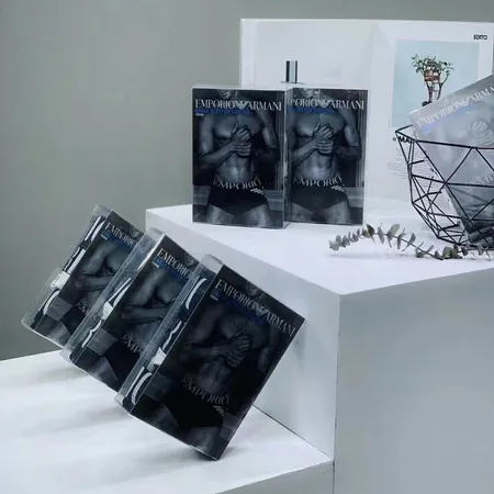 ヴァレンティノ パンツ