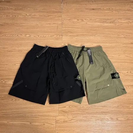 ストーンアイランド ショートパンツ