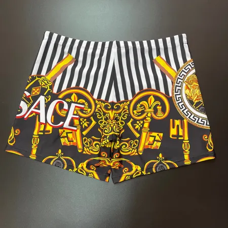 ヴェルサーチ ショートパンツ