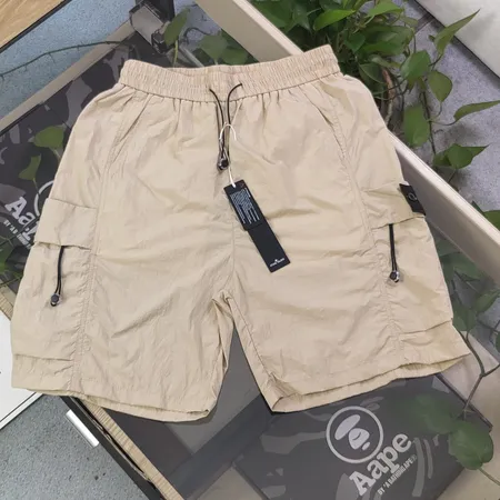 ストーンアイランド ショートパンツ