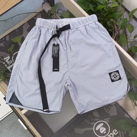 ストーンアイランド ショートパンツ