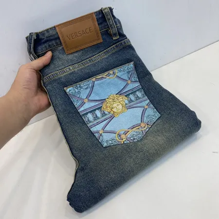 ヴェルサーチ ジーンズ